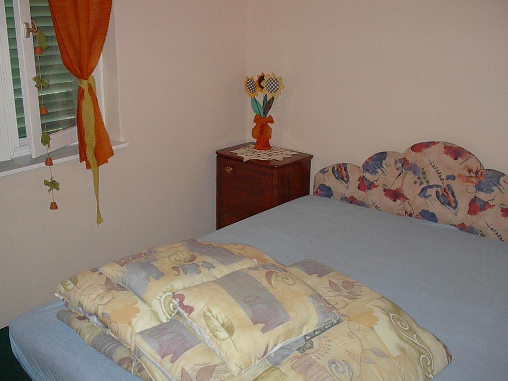 Appartement Babarczi Ueduelohaz à Kiskunmajsa Chambre photo